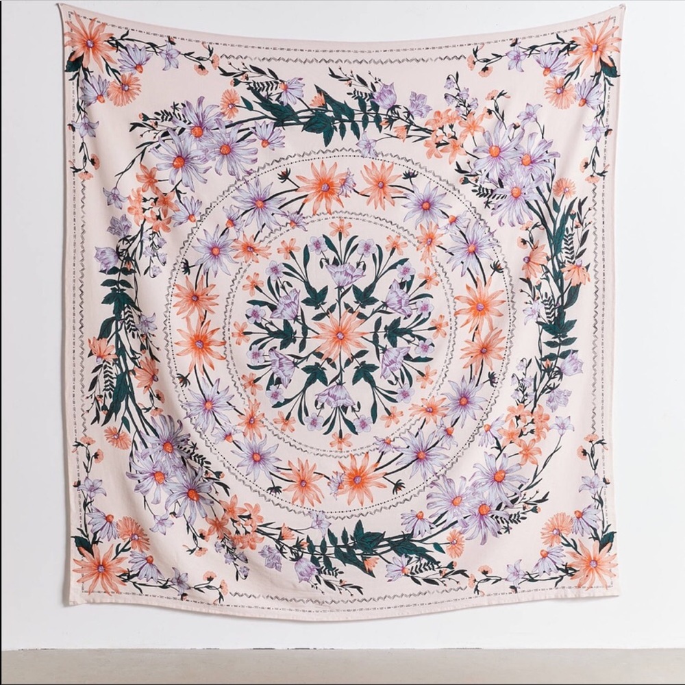 Clara Floral Medallion Tapestry Rose